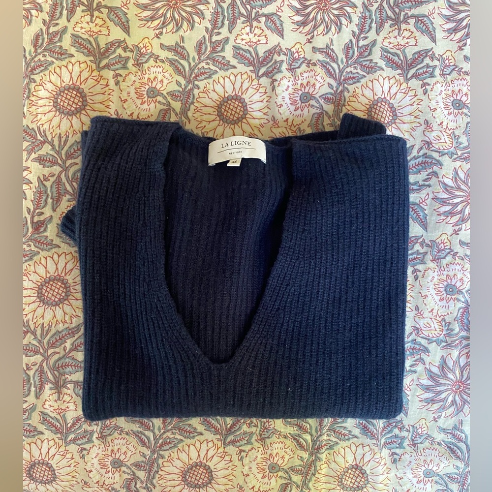 La Ligne V-neck Toujours Sweater
